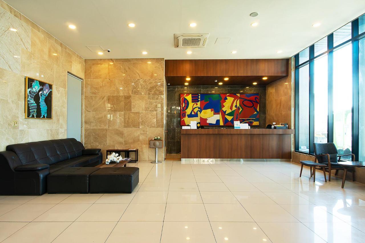 Sims Hotel Jeju Exterior photo